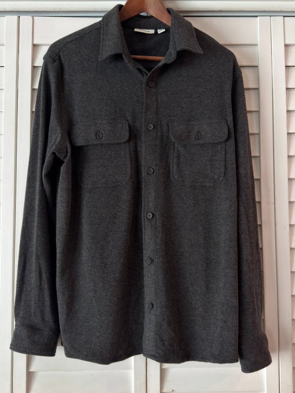 Rowm Long Sleeve Textured Button Front Shirt - Size M